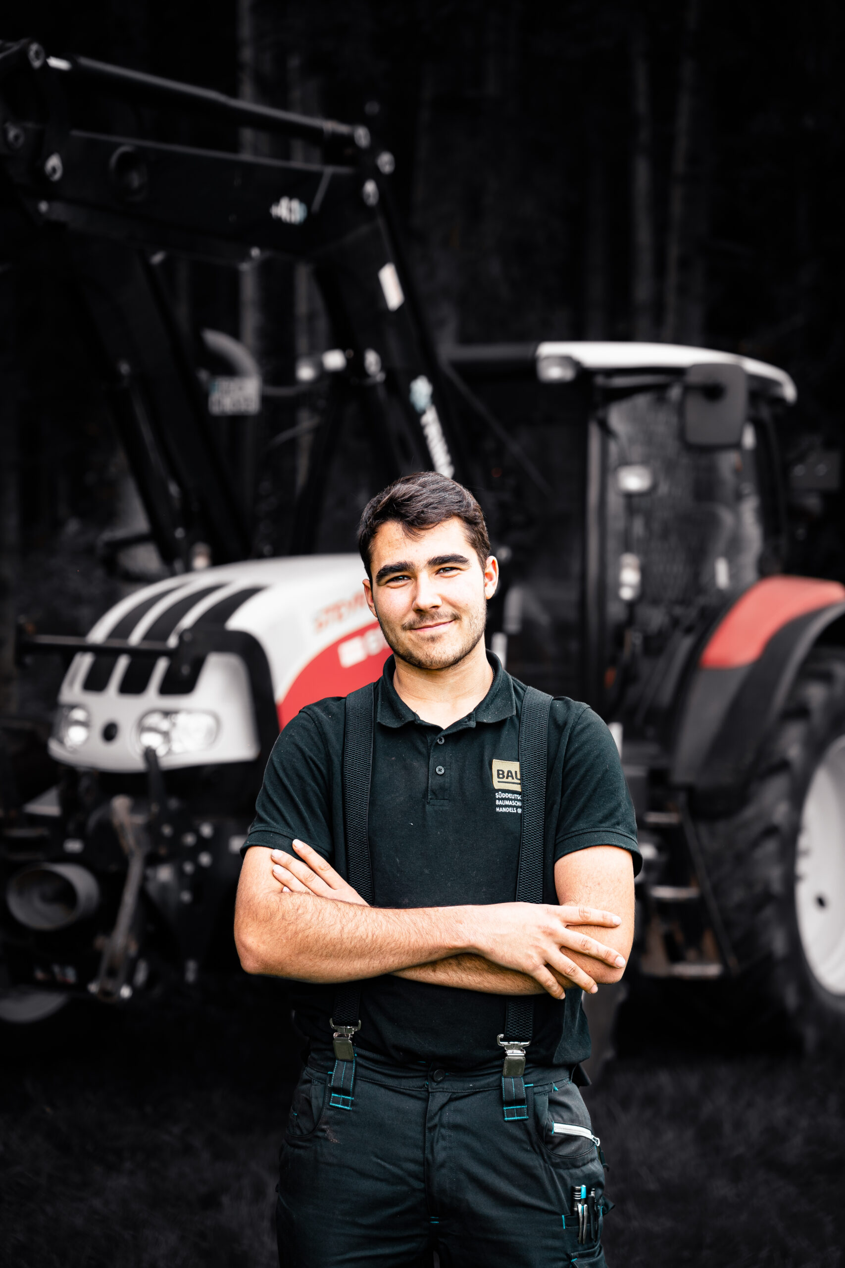 Mitarbeiterportrait für Süddeutsche Baumaschinen in Ulm, professionelle Businessfotografie TMC Media