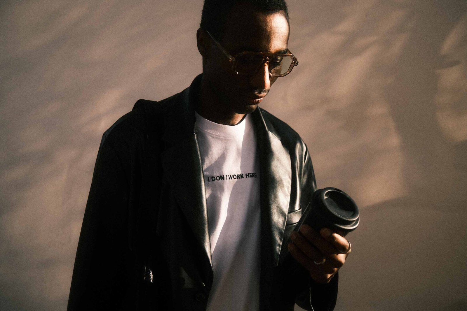 Modefotografie mit Model für W_LF Studios in Stuttgart, professionelle Fashion-Fotoproduktion TMC Media