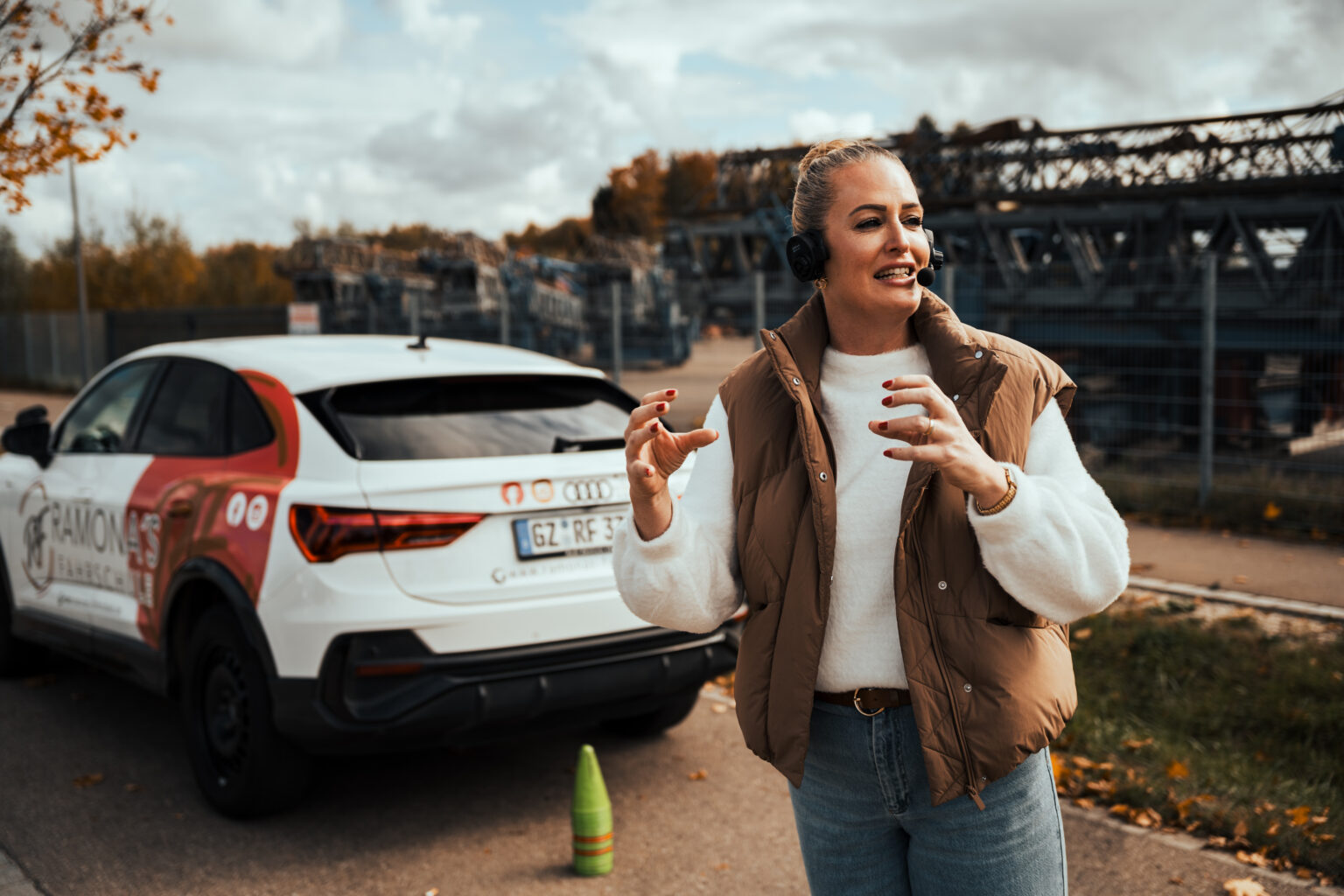 Ramonas_Fahrschule_57